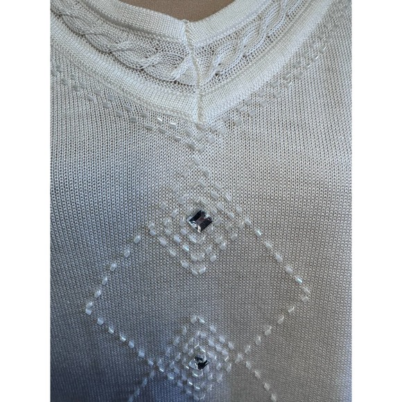 NWOT Jenny Embellished and Beaded V-Neck Winter White Sweater Size XL - Picture 4 of 5